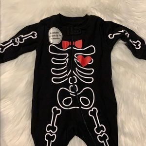 Skeleton looking onesies poor baby 9 months